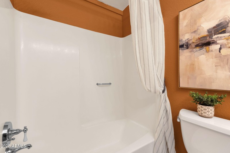 22-web-or-mls-16819-e-gunsight-dr-a3