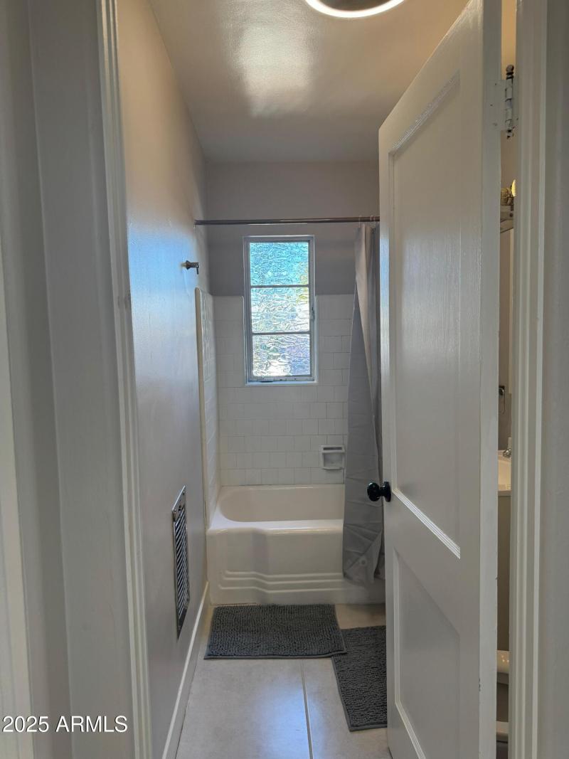 8c9ea2a8-b2da-4232-b711-ca923086d996