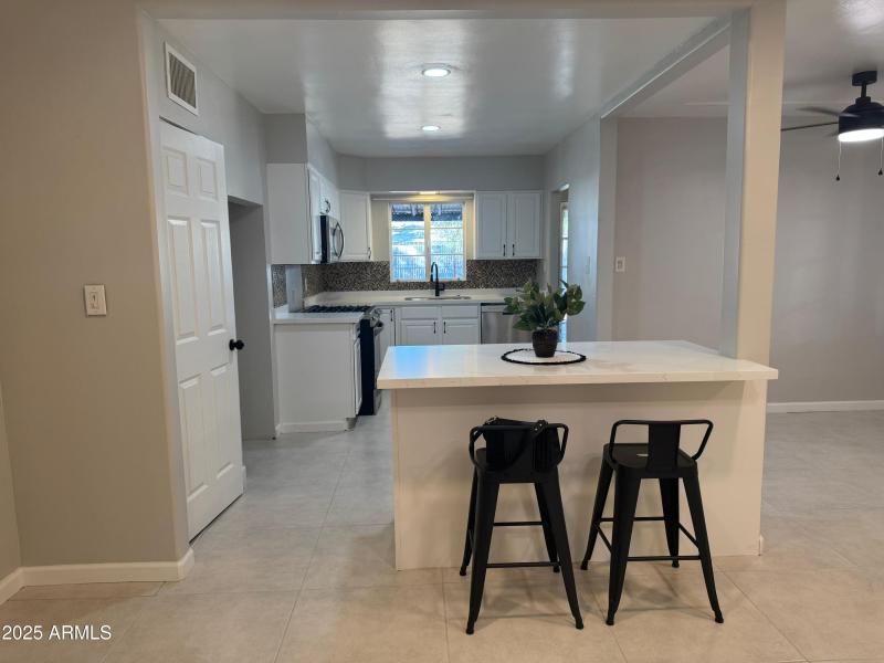 c978aee2-e0cf-4879-ac21-d505ae37e870