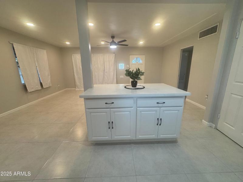 e98c80e3-6bb7-4254-99be-bcc0e32522c8