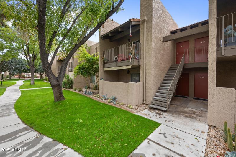 5525 E Thomas Rd M11-4