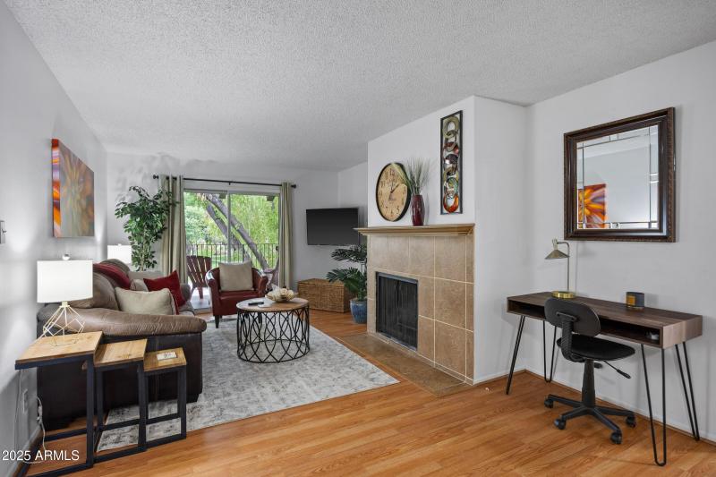 5525 E Thomas Rd M11-9