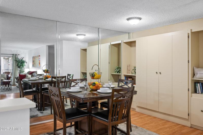 5525 E Thomas Rd M11-14