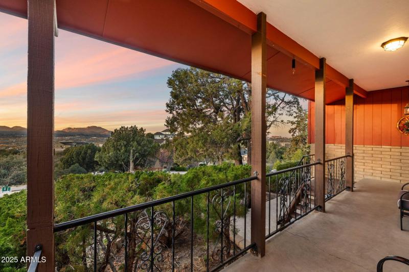 8-Front Porch View TW