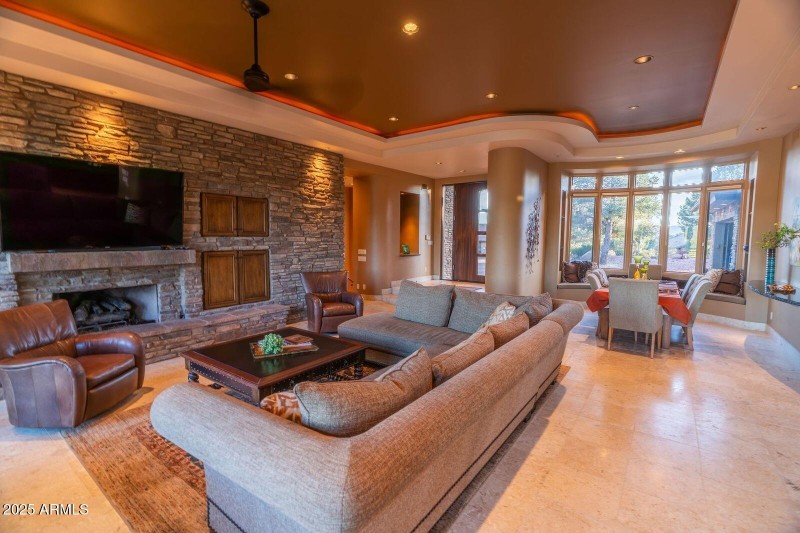 WR Great room dining and views