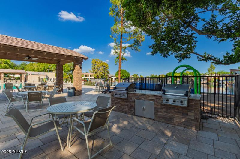 EC4B2D0A-6BF9-4122-9C72-A5755367B2C8_1_1