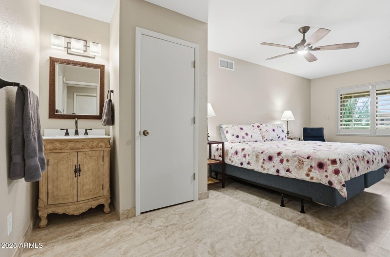 26-web-or-mls-18421 N Sierra Vereda Rio