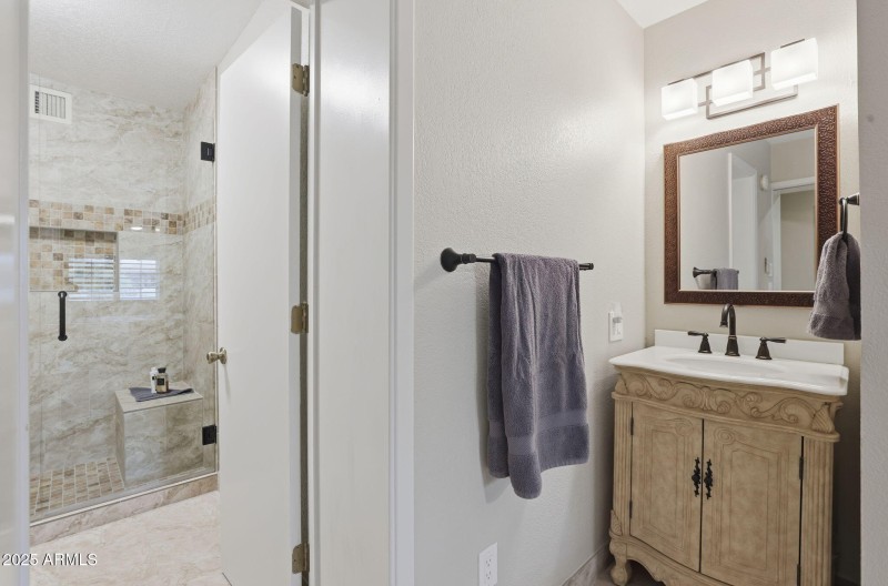 28-web-or-mls-18421 N Sierra Vereda Rio