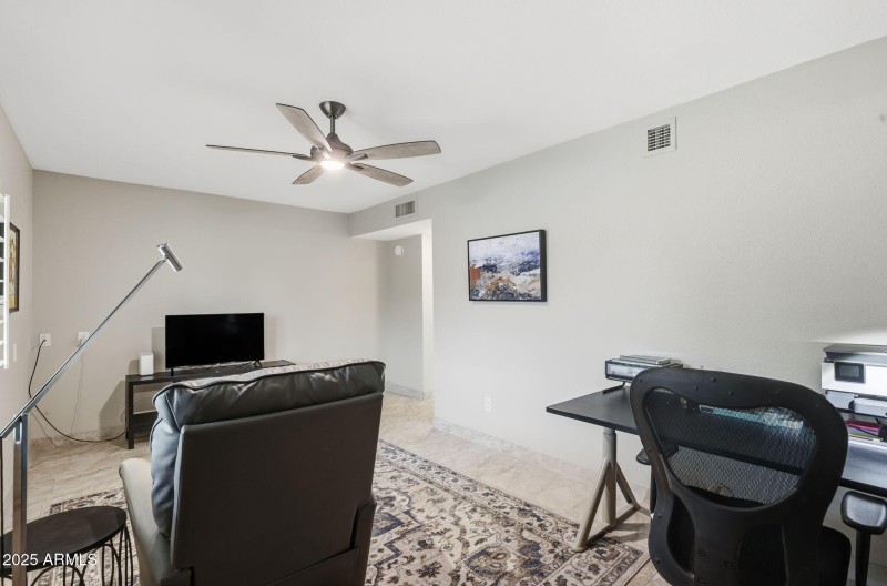 45-web-or-mls-18421 N Sierra Vereda Rio