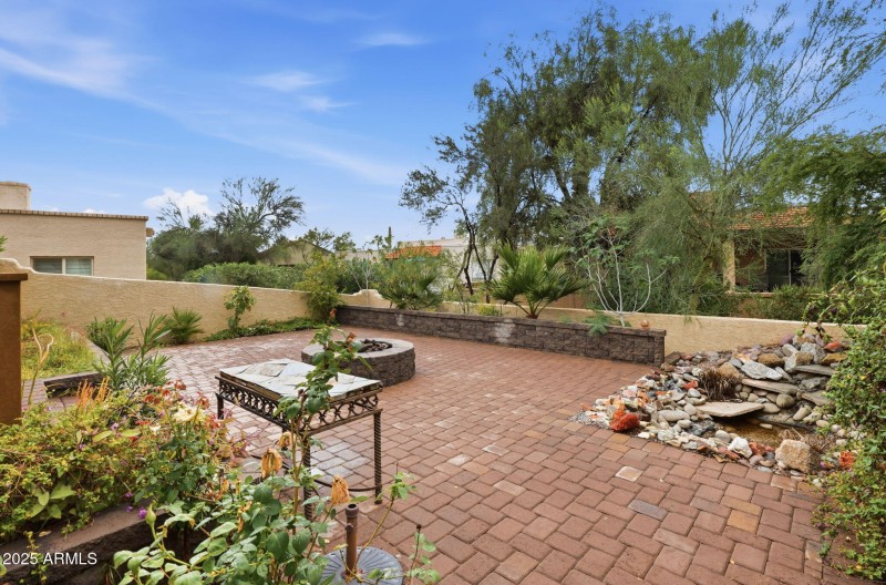 52-web-or-mls-18421 N Sierra Vereda Rio