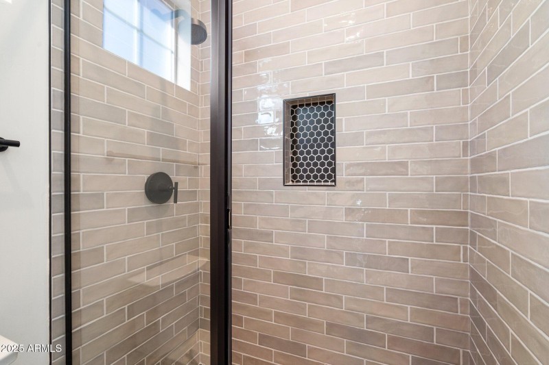 En Suite Shower Detail