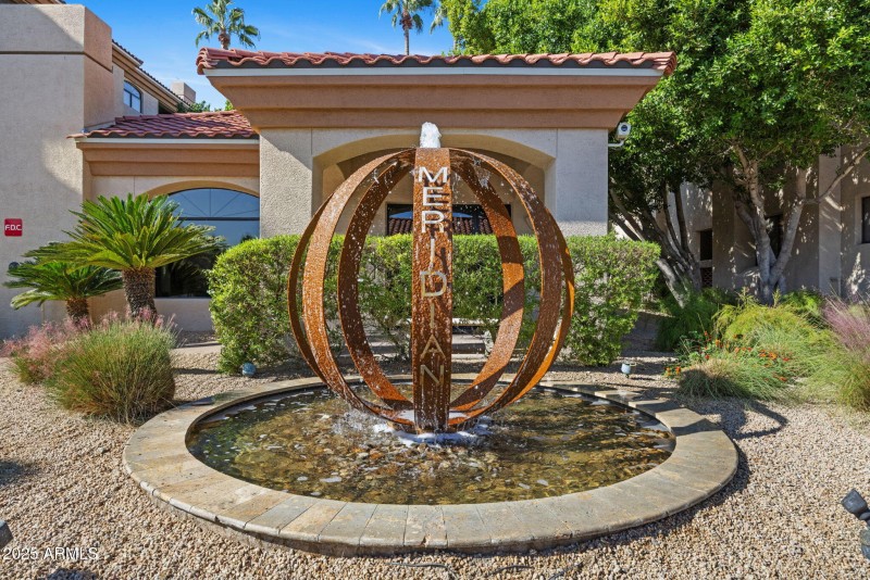 1-web-or-mls-5104-n-32nd-st