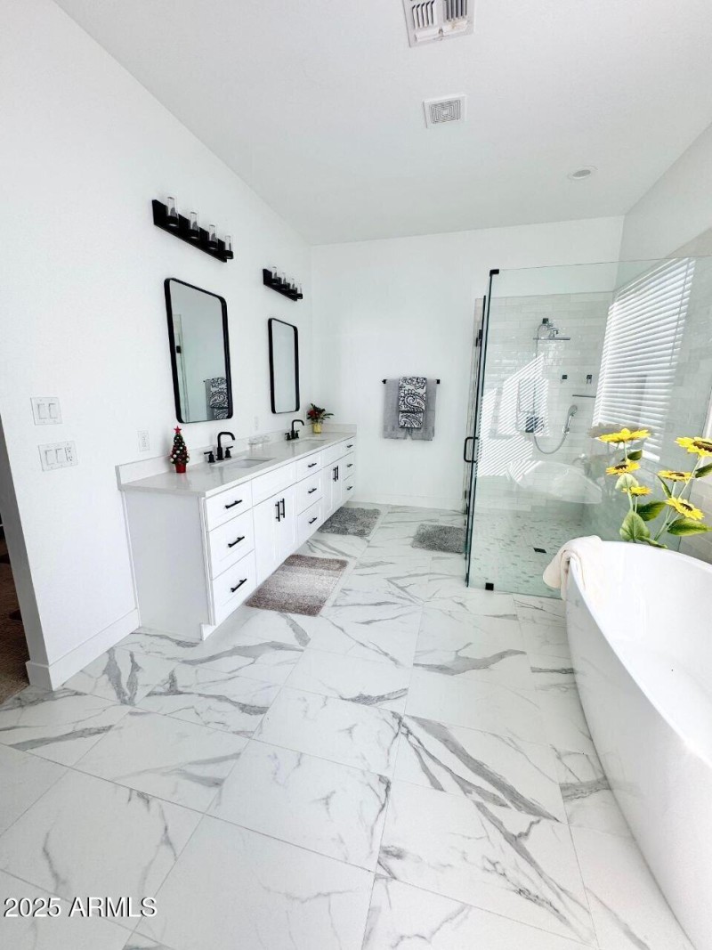 IMAGE 2025-11-20 19:21:07