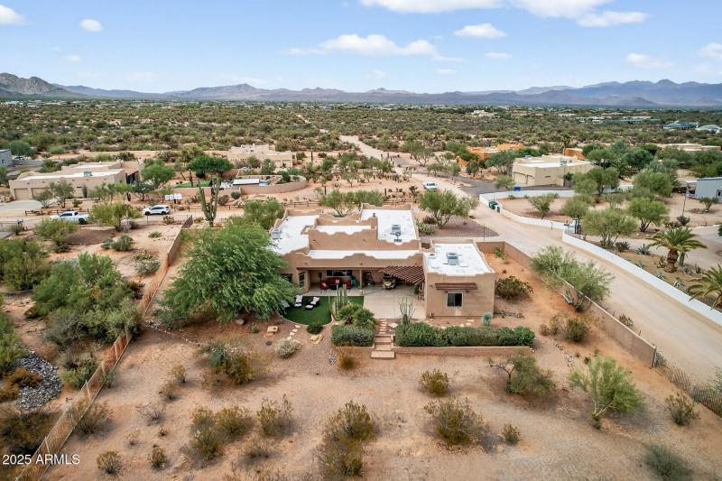 72_14041_E_Bajada_Dr72_mls