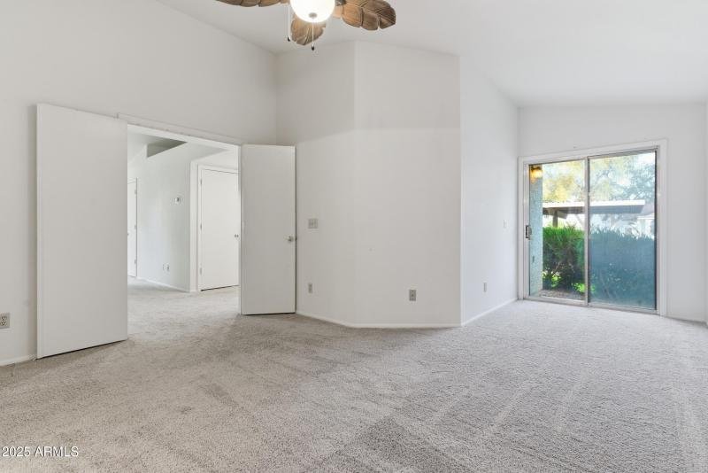 8140 N 107TH Avenue, 281