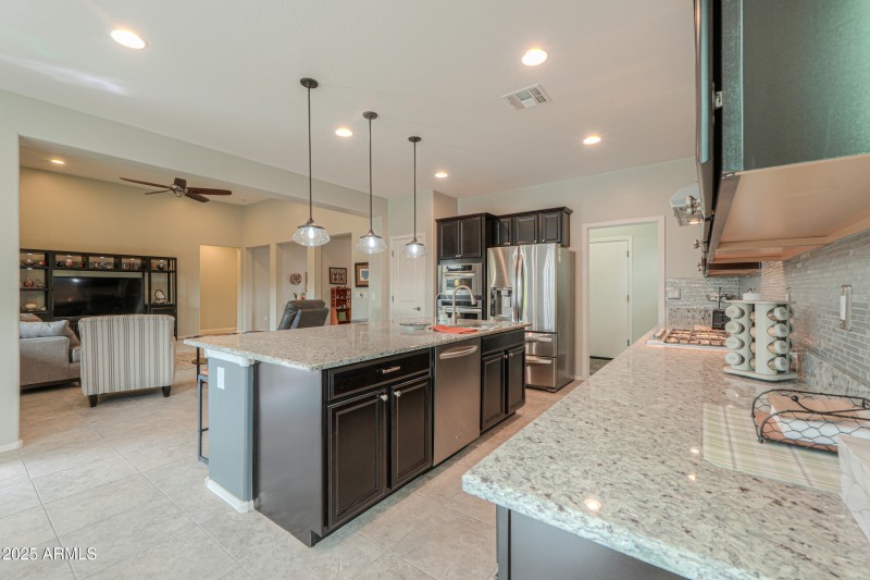 LARGE KITCHEN ISLAND