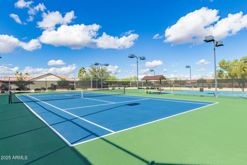 Pickleball & Tennis Courts