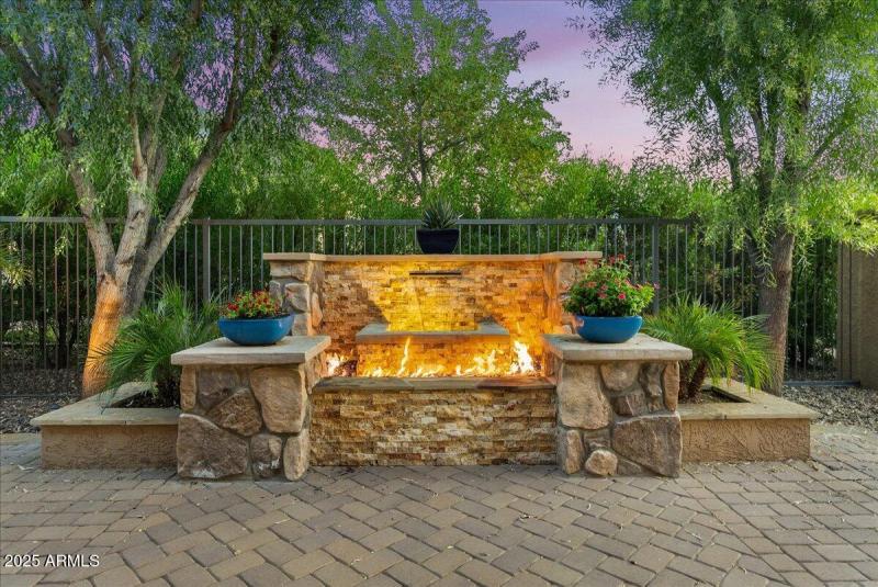 Firepit/Fountain