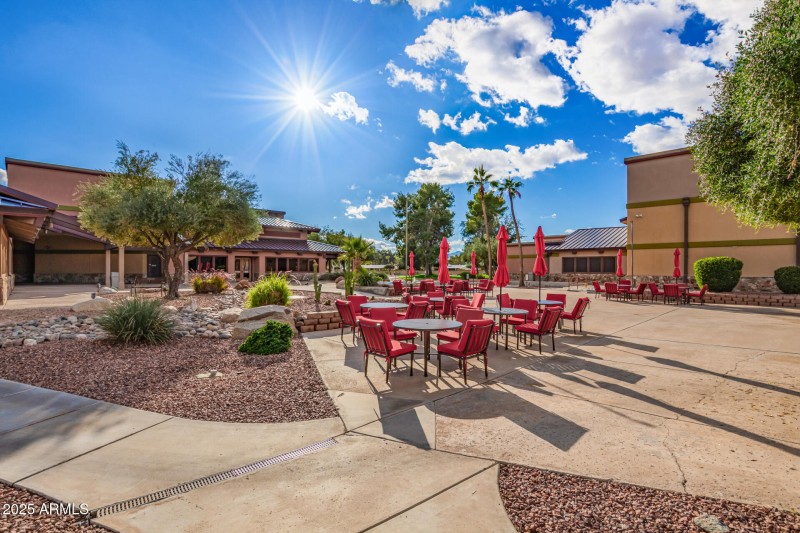 What's for lunch - restaurant near