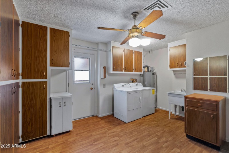 Washer & Dryer included