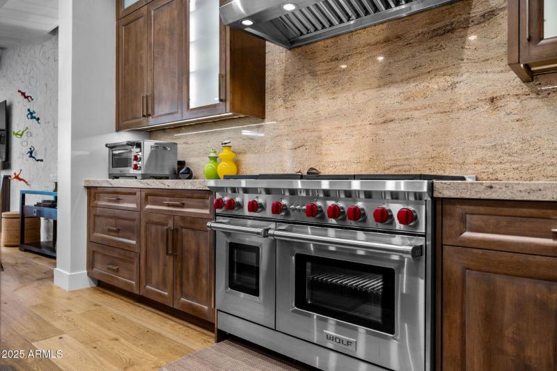 Professional Wolf Gas Range & Ovens