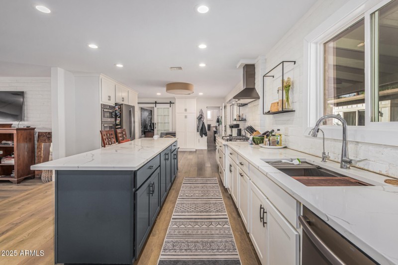 Lots of Counter Space