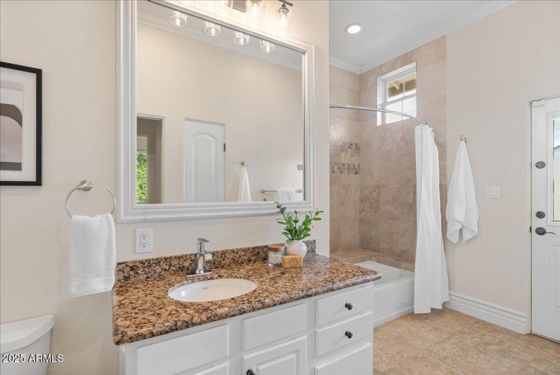 65-Casita bathroom 1