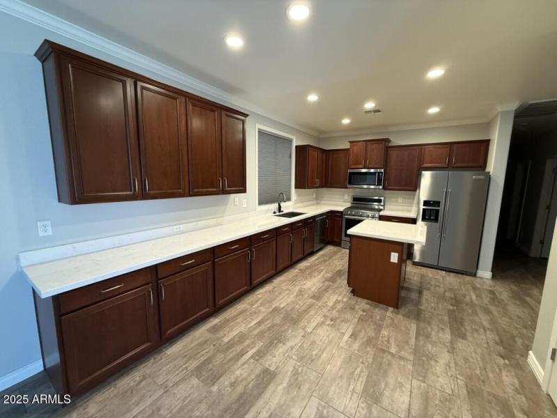 CDF32564-3AF5-4ED7-AF5F-07403A7A192E_1_1