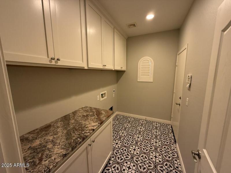 6DDDC2B6-5242-4A7E-9643-AB080EF7D39C_1_1