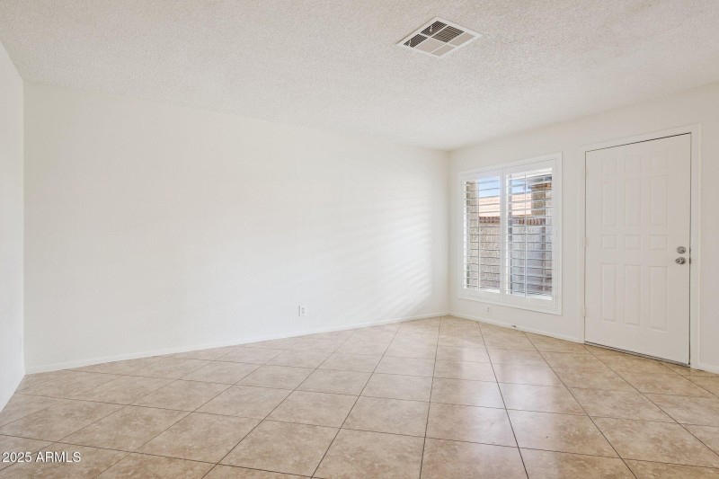 4-web-or-mls-195-n-cottonwood-st-21