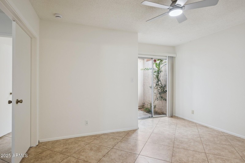 14-web-or-mls-195-n-cottonwood-st-21