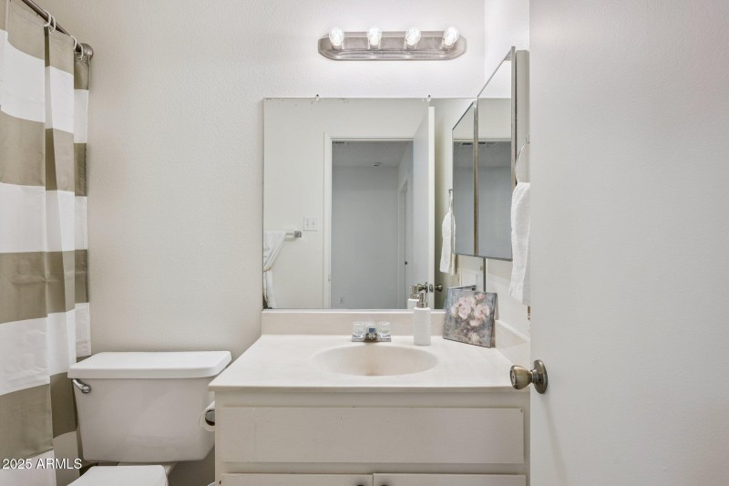 16-web-or-mls-195-n-cottonwood-st-21