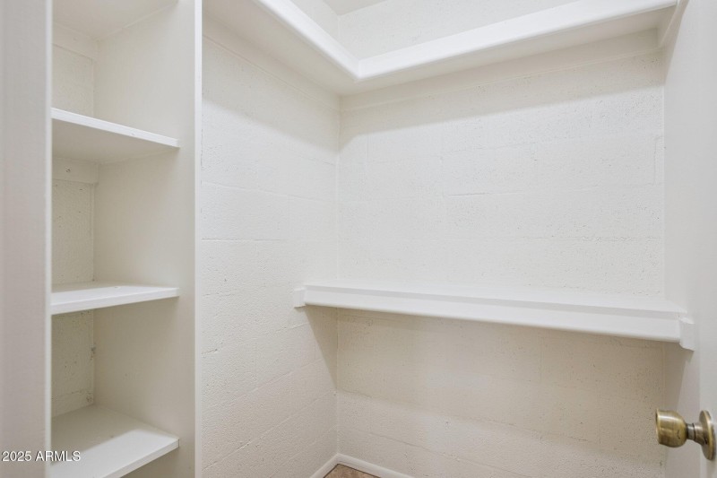 18-web-or-mls-195-n-cottonwood-st-21