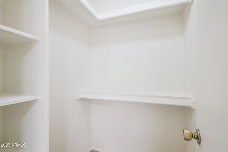 23-web-or-mls-195-n-cottonwood-st-21