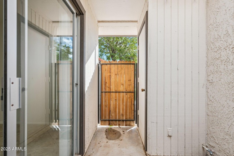 24-web-or-mls-195-n-cottonwood-st-21