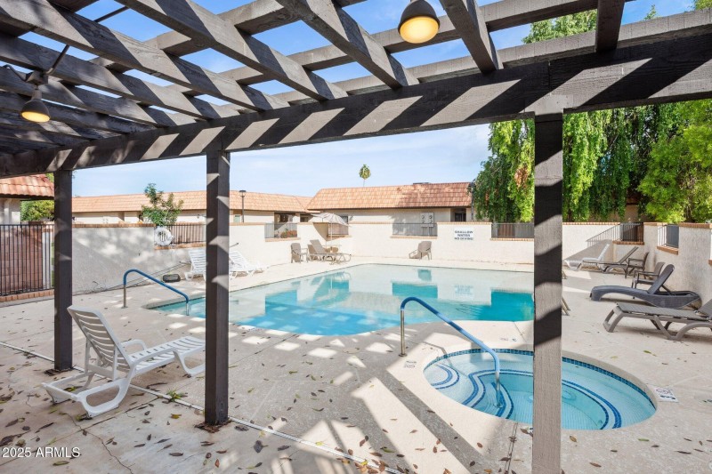 29-web-or-mls-195-n-cottonwood-st-21