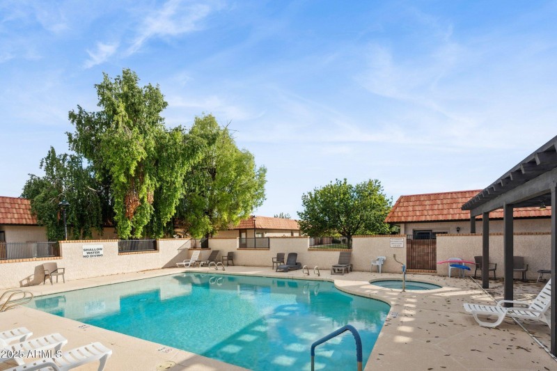 30-web-or-mls-195-n-cottonwood-st-21