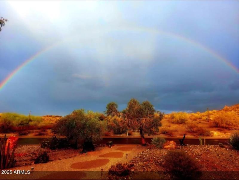 Wow, A Full Rainbow!
