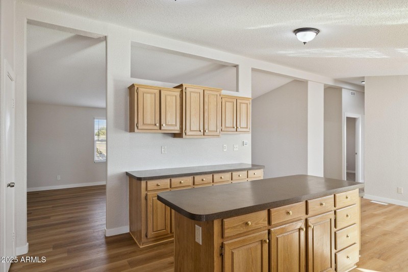 10-web-or-mls-53531-w-buck-dr