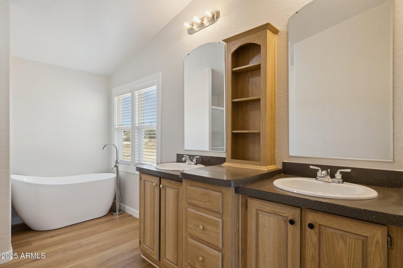 22-web-or-mls-53531-w-buck-dr