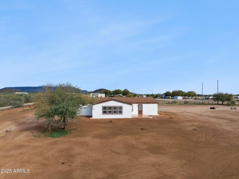 38-web-or-mls-53531-w-buck-dr