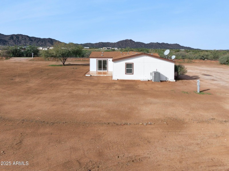 40-web-or-mls-53531-w-buck-dr