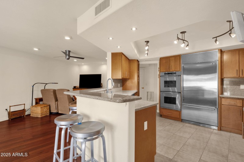 12-web-or-mls-10050-e-mountainview-lake-