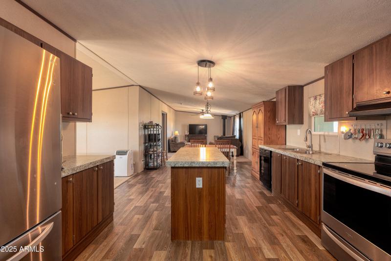 013_photo13_2580_e_2nd_sundown_lane_sf_d