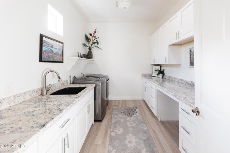 Bellflower Laundry Room