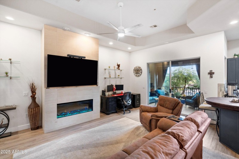 10-Family Room and Office Nook