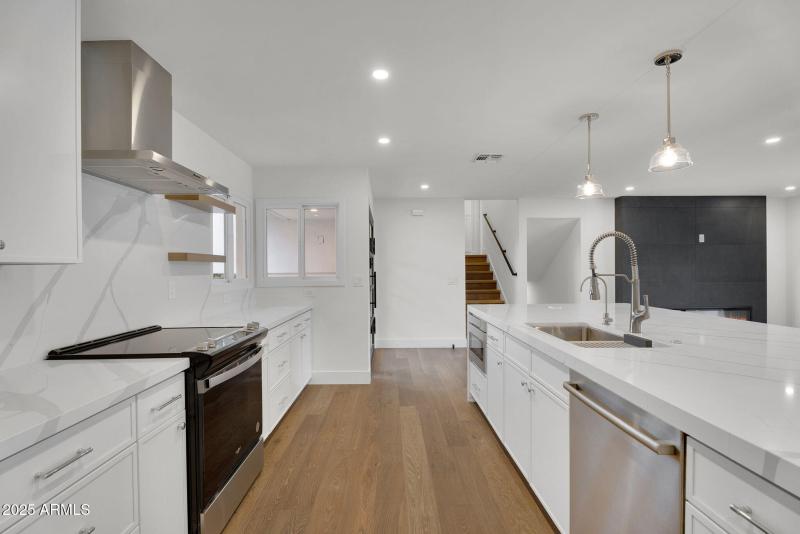 13-web-or-mls-3413 N 87th Pl-14