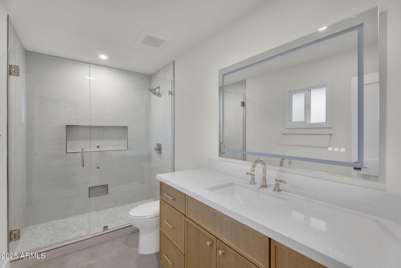 23-web-or-mls-3413 N 87th Pl-23