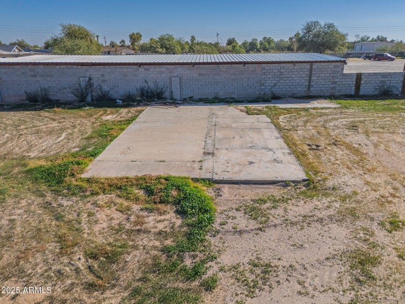 16-web-or-mls-51259 W Julie Lane-16