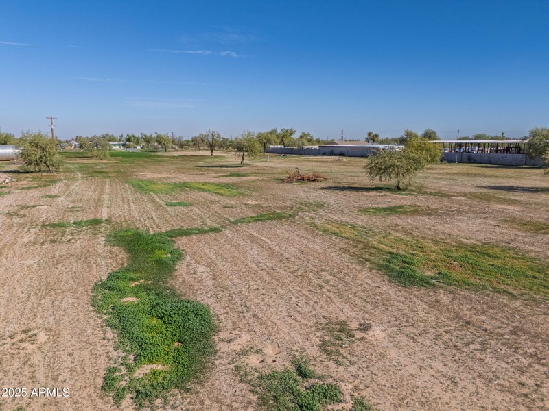 20-web-or-mls-51259 W Julie Lane-20